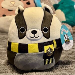NWT Squishmallow Harry Potter Hufflepuff Badger 8”